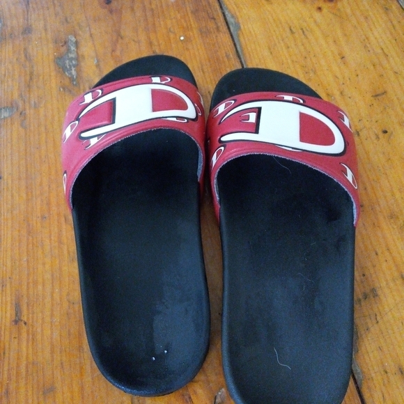 Champion red slides size 8 Men - Picture 2 of 5